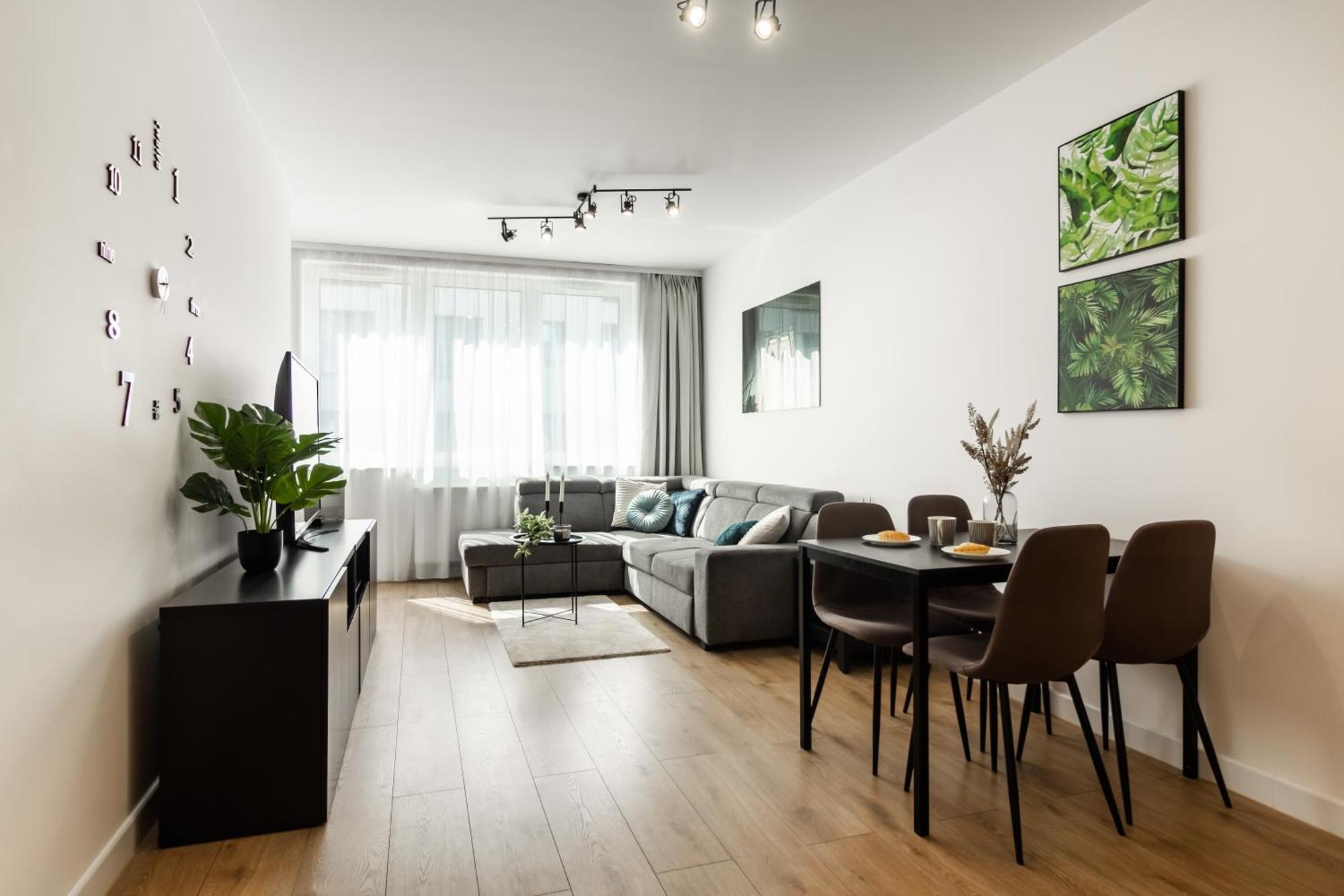 Apartament Near Sky Tower Free Parking For 2 Cars Wrocław Kültér fotó